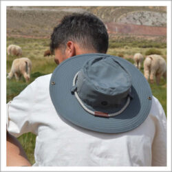 Sombrero Origami con cordon gris